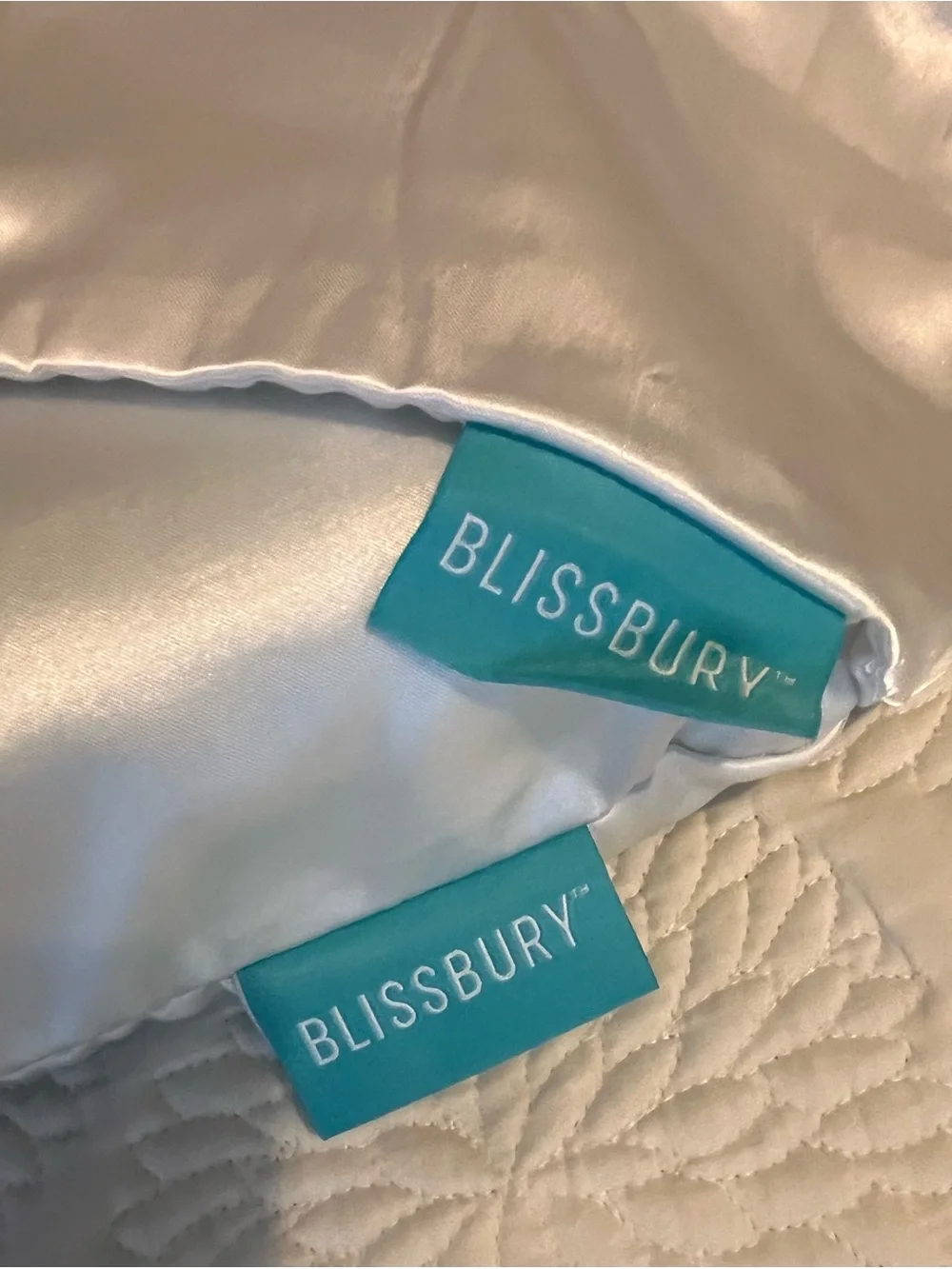 Blissbury Ear Piercing Pillow - Satin - EUC